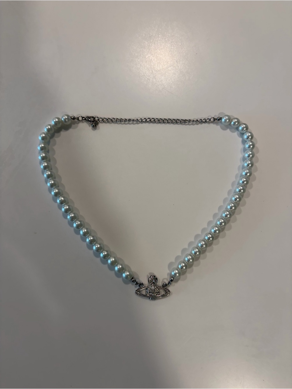 Pearl Choker Necklace with Orb Charm - White Pearlescent